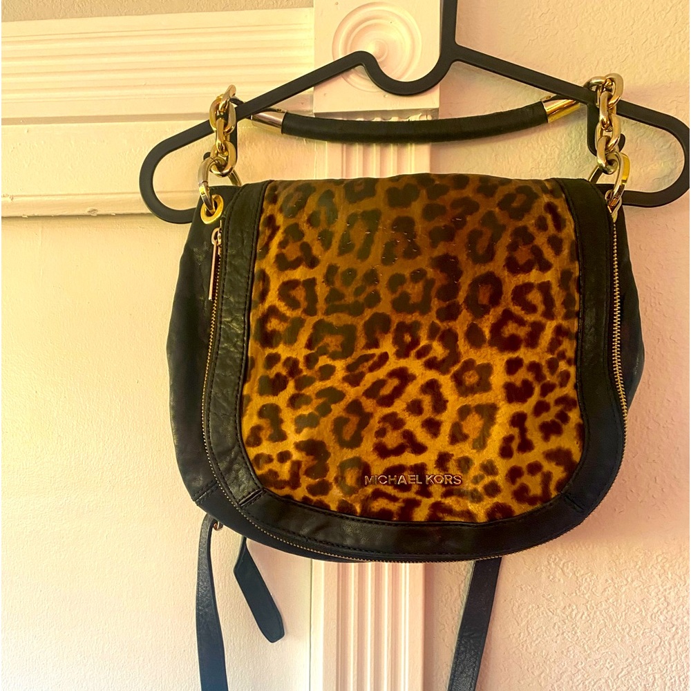 Michael Kors Animal Print Cross body Purse 👜 Multi Pocket